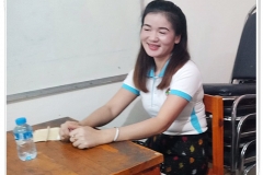 449300